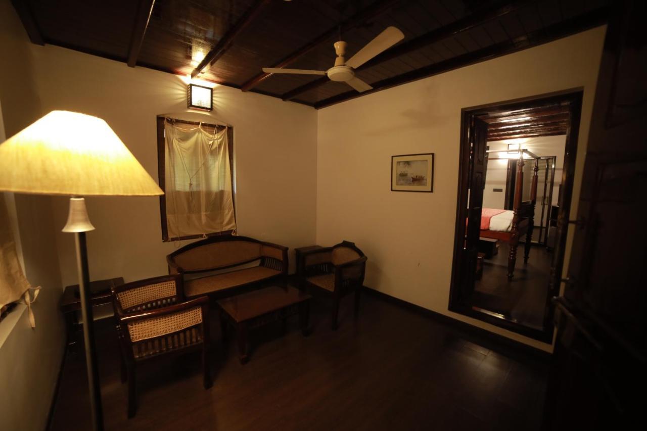Heritage Methanam Kochi Exterior foto